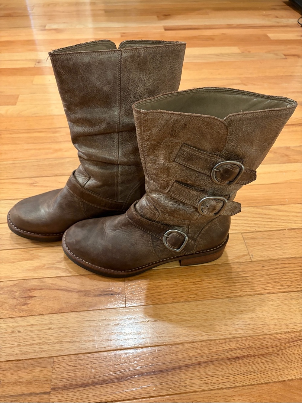 Matisse Brown Slouch Engineer Boots Buckle Mid-Calf Distressed